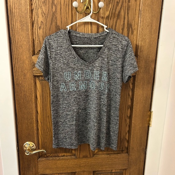 Under Armour Tops - Under Armour Women's Heathered Gray V-Neck Athletic Tee Medium